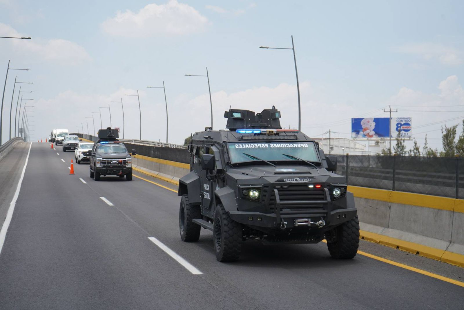 SEMAR, SSP Y FGE REALIZAN TRASLADO DE “EL BUKANAS” AL PENAL DE TEPEXI