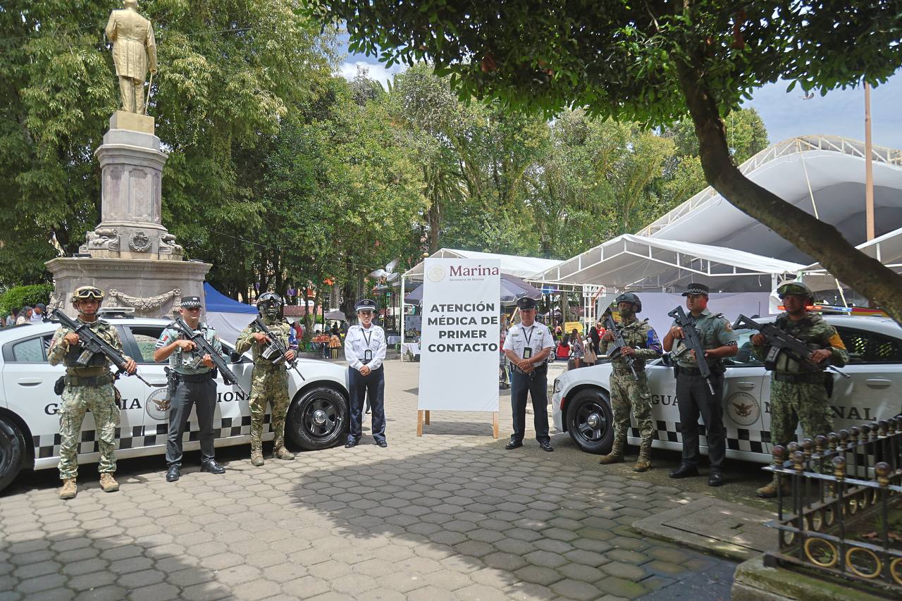 En Huauchinango, Gobierno del Estado, MARINA y DEFENSA brindan atenciones médicas y labor social