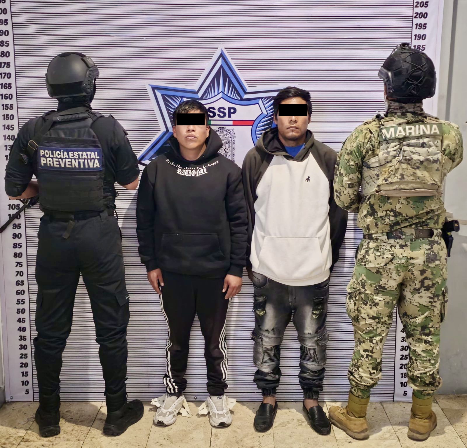 Detienen SSP y SEMAR a dos presuntos narcomenudistas de la capital