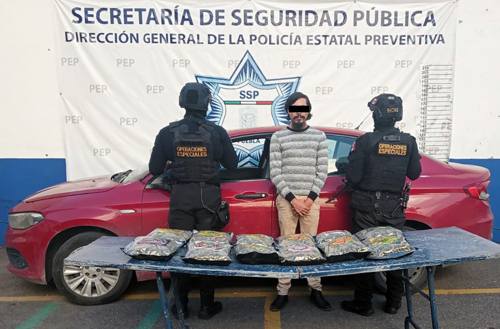 Detiene SSP a hombre con más de 4,5 kg de posible marihuana 