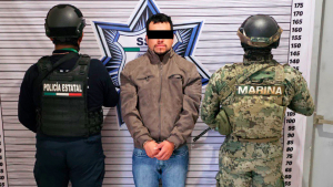 En Zacatlán, Policía Estatal y Marina detienen a hombre armado