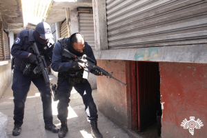 Decomisa SSP aparente droga en el mercado Morelos